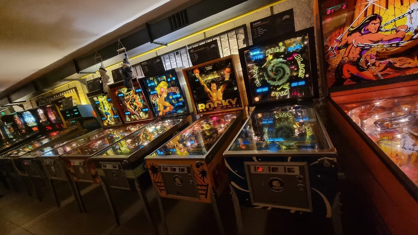 1_Budapest Pinball Museum