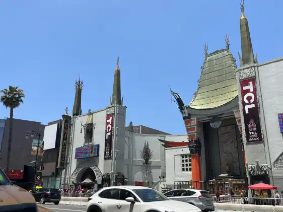 Hotel berhampiran TCL Chinese Theatre