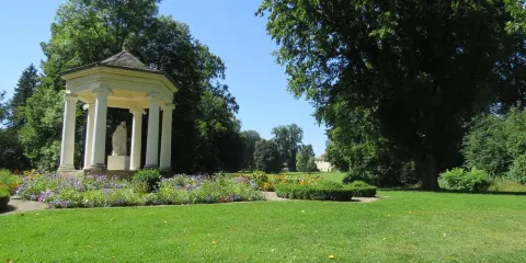 Schloss und Park Tiefurt