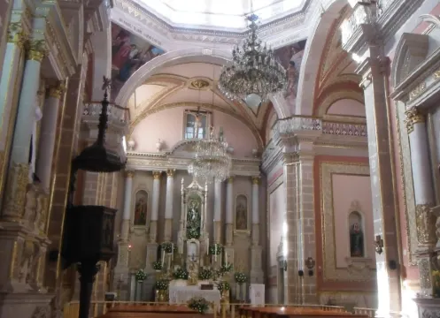 赫雷斯加西亞薩利納斯