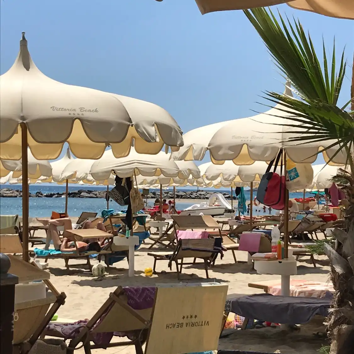 Hotels near Vittoria Beach
