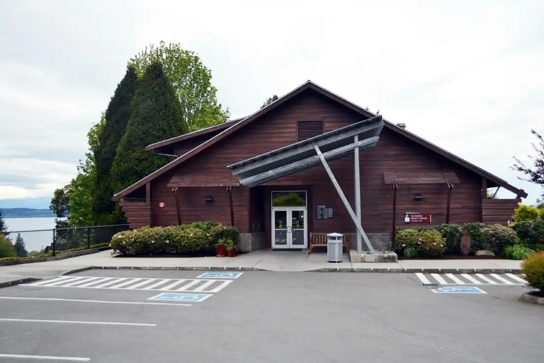 Hotel in zona Richmond Beach Library