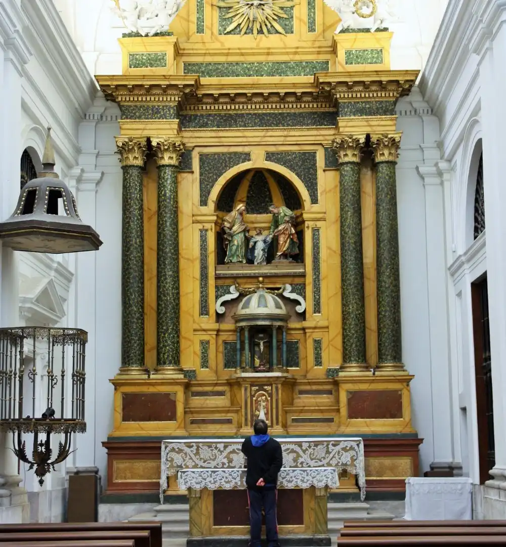 Hotels near museo del Monasterio de san Joaquin y santa Ana