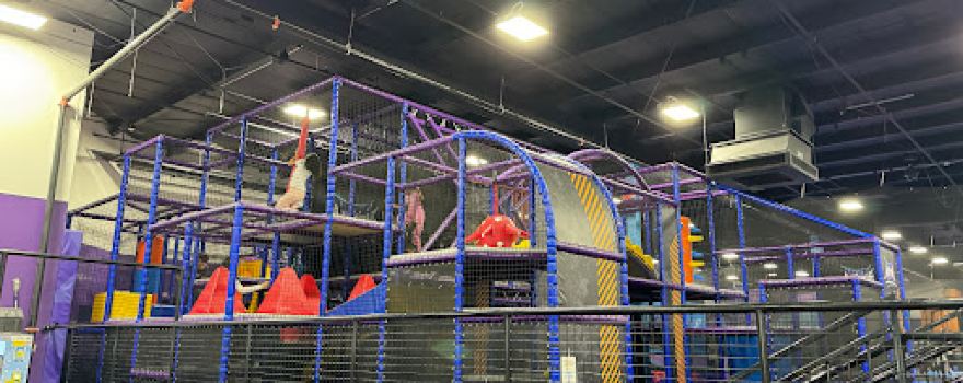 Altitude Trampoline Park - Skokie
