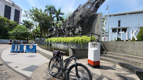 Surabaya Zero Kilometer Monument
