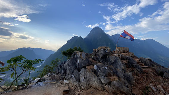 Nong Khiaw Viewpoint Trail Entrance & Ticket Office