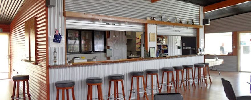 Boonooroo Golf Course and Tavern