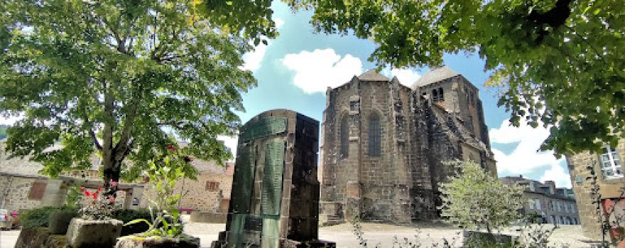 Monument aux Morts de Saint-Martin-Valmeroux