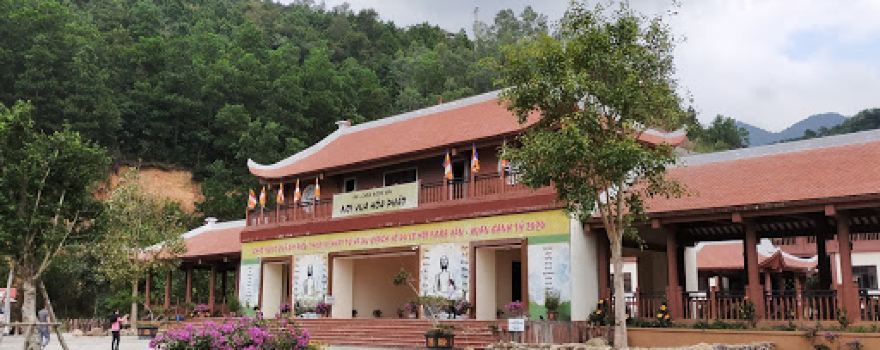 Khu di tích Nhà Trần