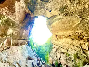 Caverna Umajalanta