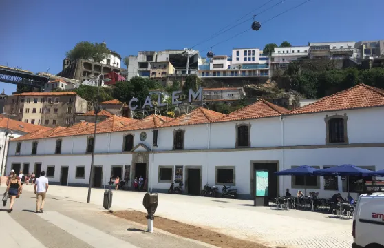 卡蓮酒莊門票 + 導賞團 + 品酒體驗成人