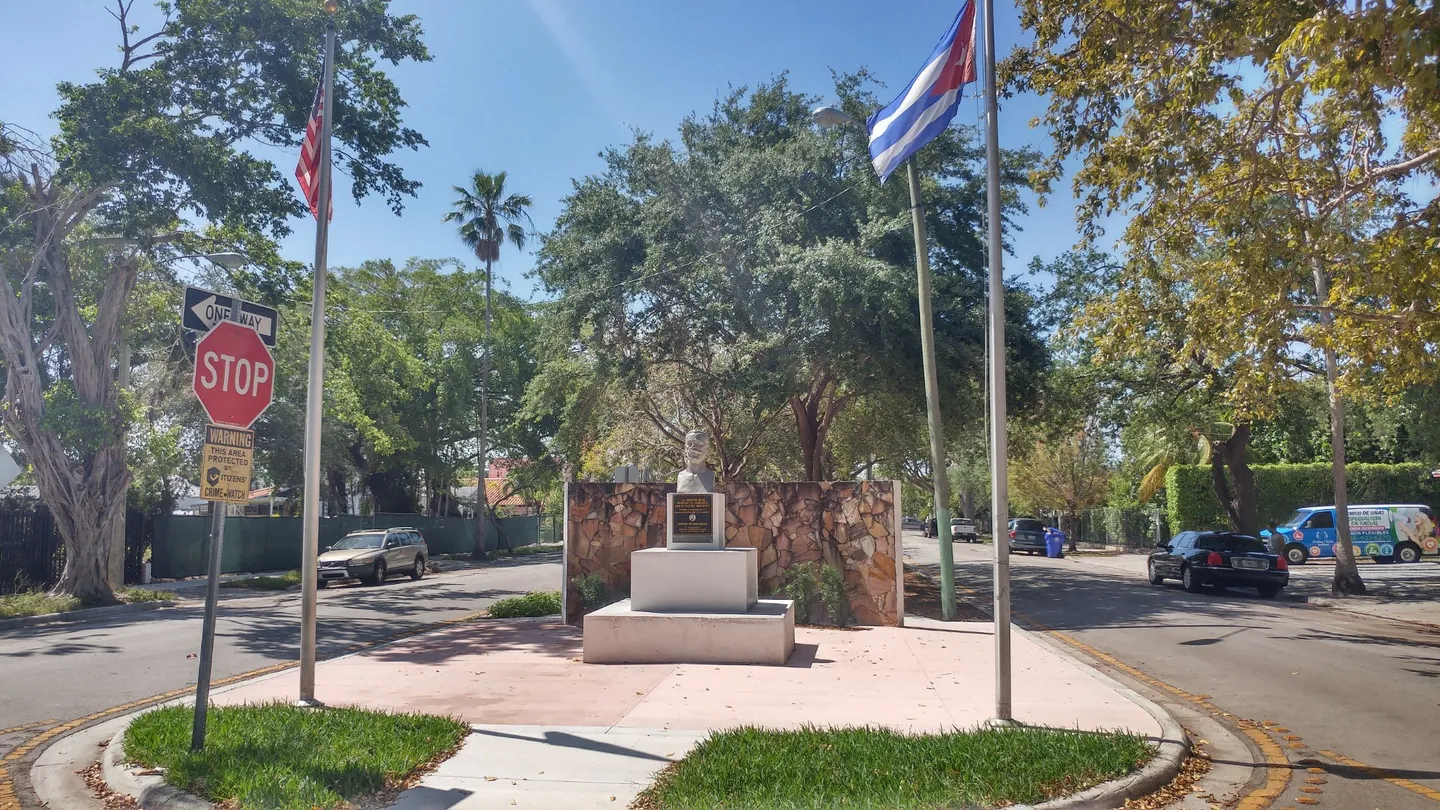 5_Calle Ocho Walk of Fame