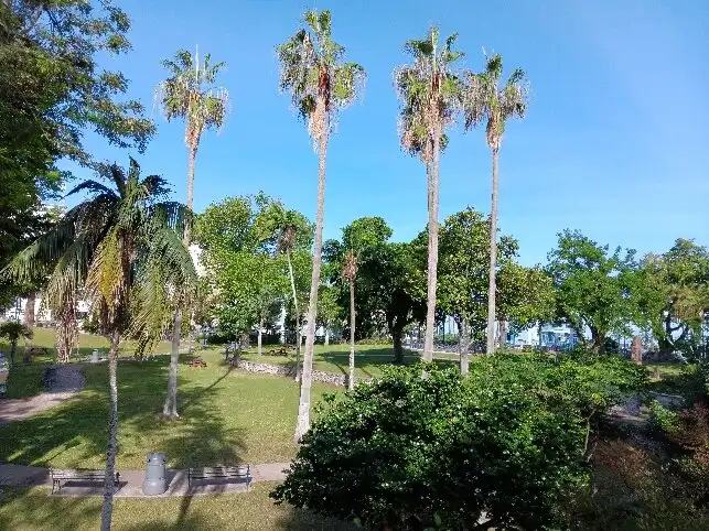 Hotels near Victoria Park