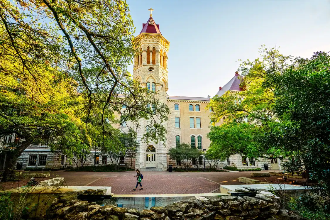 Hotels near St. Edward's University