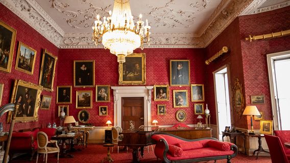 Newbridge House & Farm