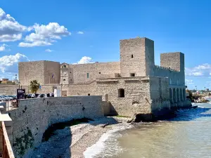 Замок Трани