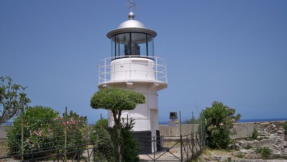 Lighthouse Scilla