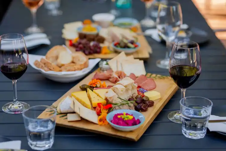 Hotels near Shingleback Wine
