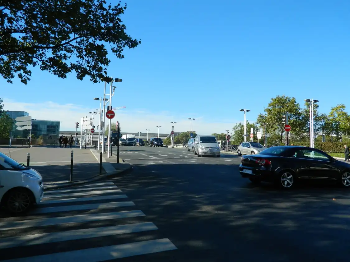 Hotel in zona Ponte Carlo de Gaulle