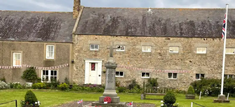 Hotels in Lowick