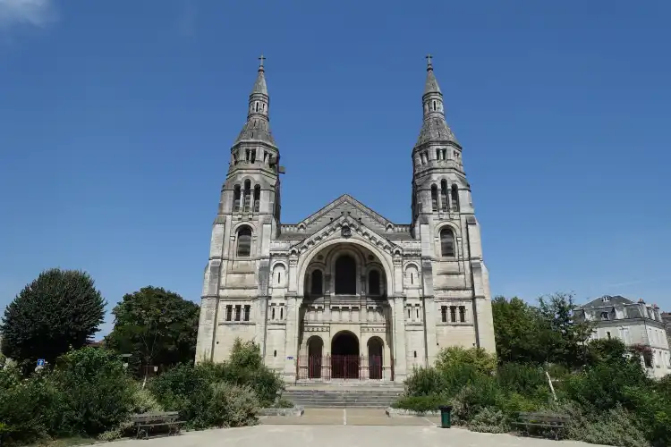 Hotels near St. Martin's Church in Périgueux