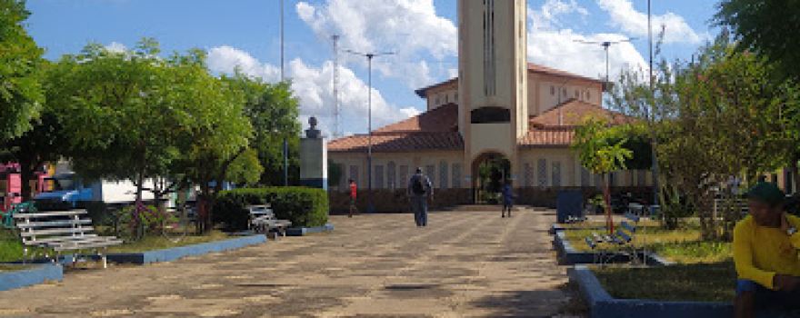 Square Monsignor Star
