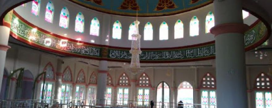 Masjid Raya Iqra Maba