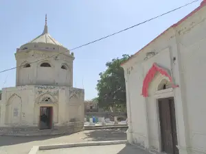 Darbar Hakeem Shah Doolha
