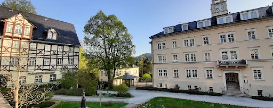 Thermalbad Wiesenbad *Therme Miriquidi*