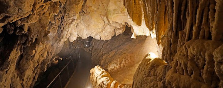 Vallorbe Caves