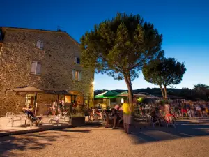 Camping Nouzarède in Joyeuse
