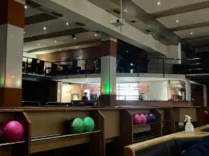 Octopus Bowling Cafe
