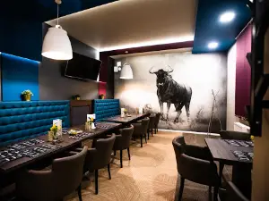 Bivaly Bowling Club & Bar