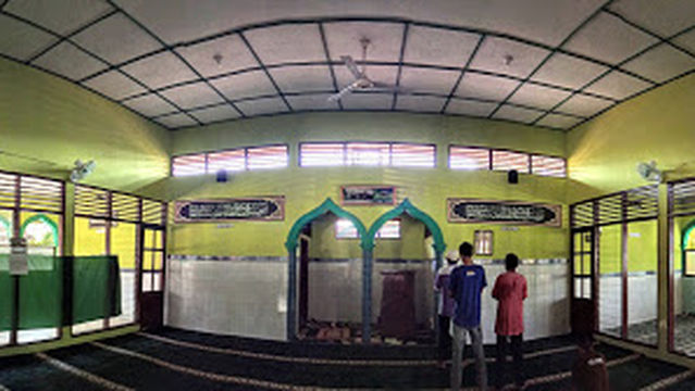 Masjid Muqorrobiin