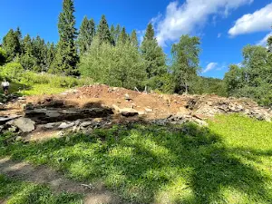 The ruins of the manor Stroinski