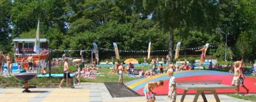 Bosbad Zwinderen