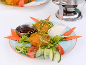 Tiffin (Indian cuisine) CURRY HOUSE
