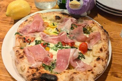 Cucina Caprese Pizzeria & Trattoria