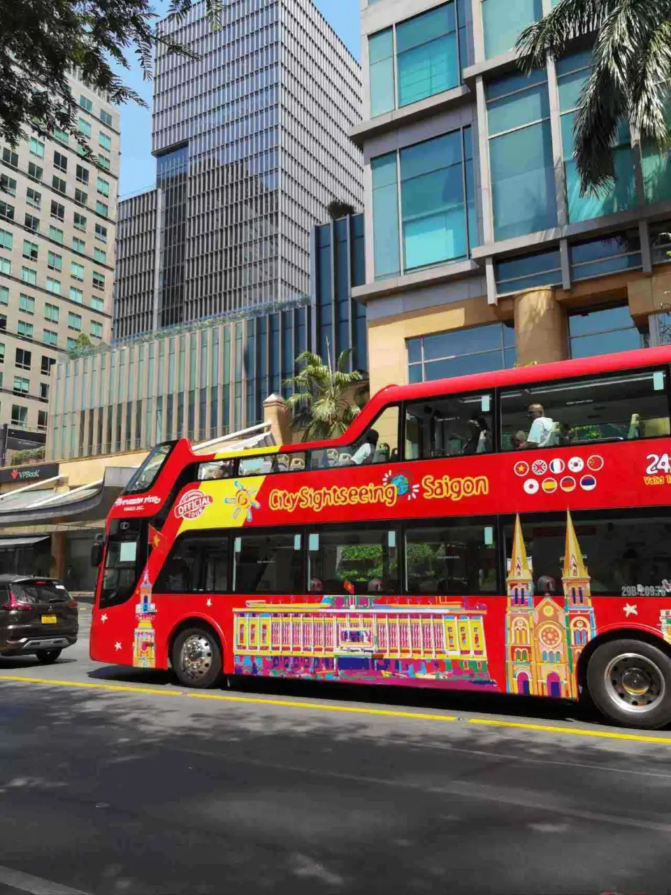 5_Ho Chi Minh City Hop-on Hop-off Bus