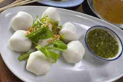 MeeTonPoe Phuket Town