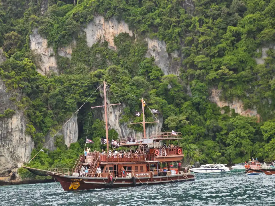 2_Ko Phi Phi Lee