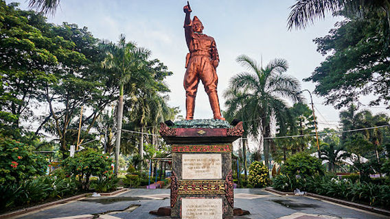 Alun-Alun Kota Madiun