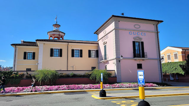 Serravalle Designer Outlet Shuttle Bus