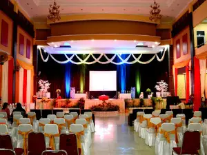 Gedung Pertemuan Umum Balai Betomu
