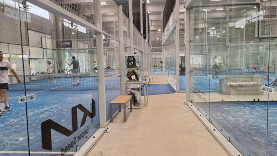 Padel Indoor Dluxe