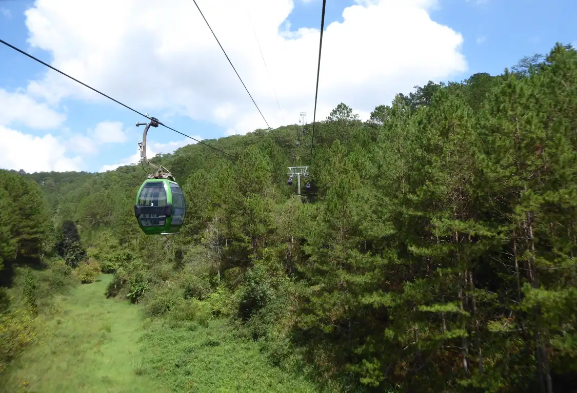 大叻纜車站附近的飯店