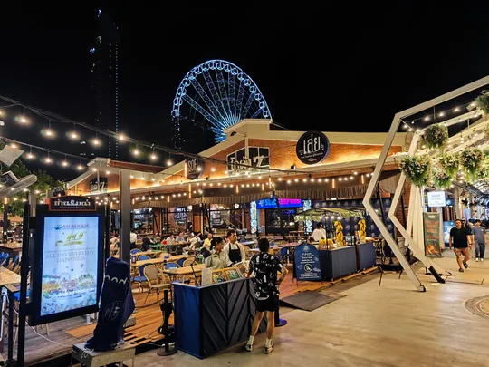 4_Asiatique The Riverfront