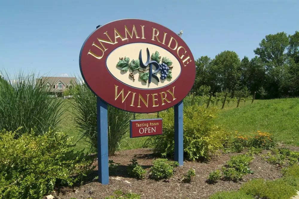 Hotels near Unami Ridge Winery