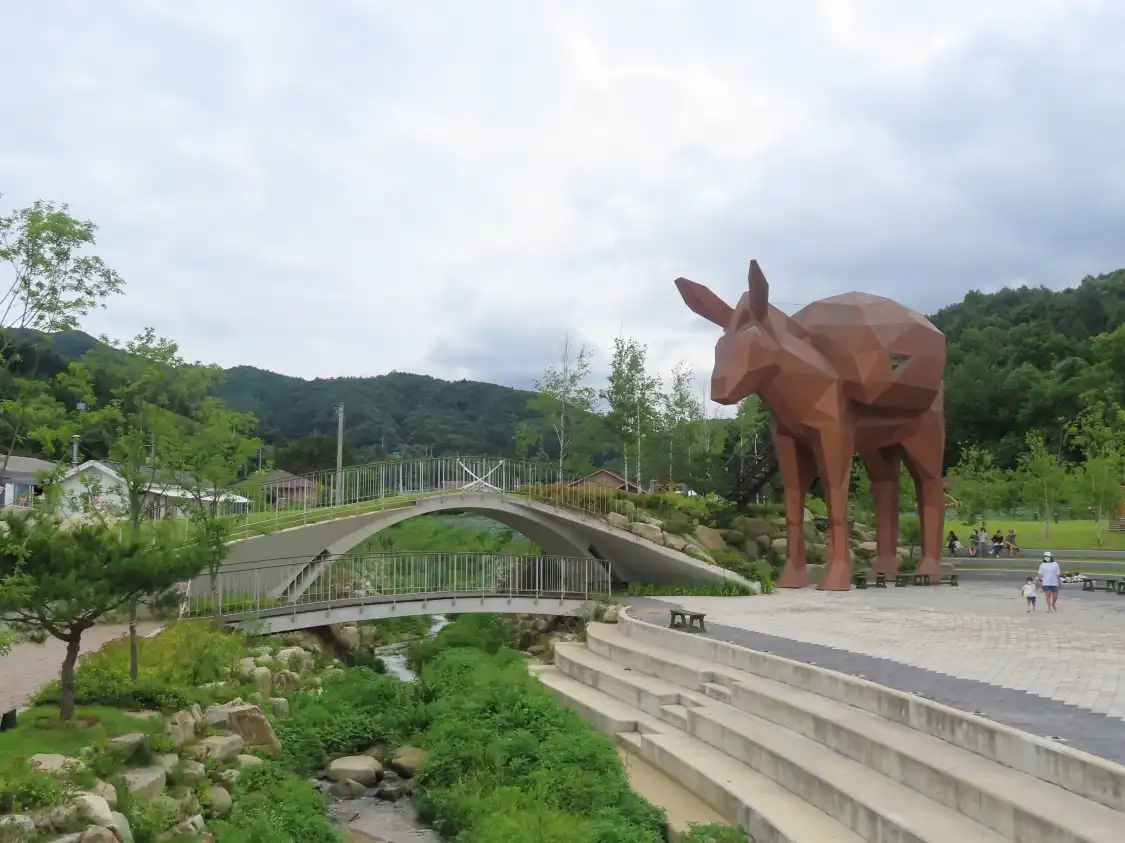 Hotels near Lee Hyo-seok Culture Village