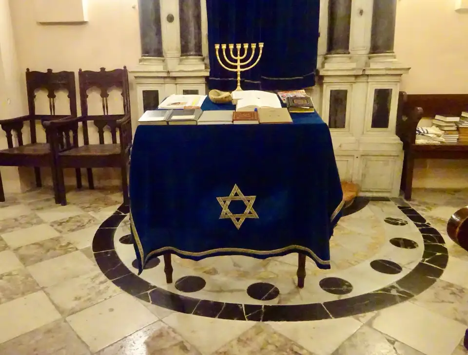 5_Split Synagogue
